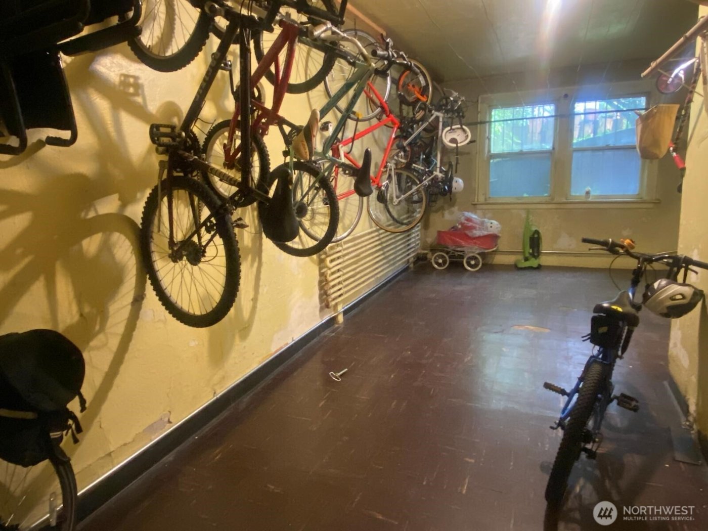 4725 15th Avenue NE #14, Seattle, WA 98105