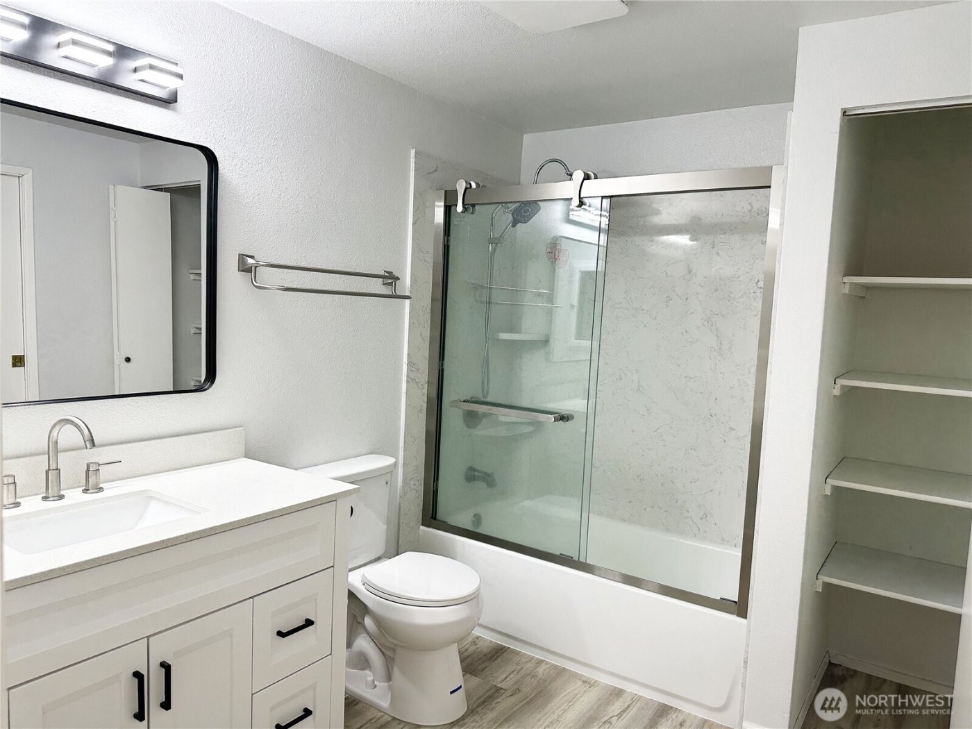 25051 144th PL SE Kent WA 98042 , Kent, WA 98042