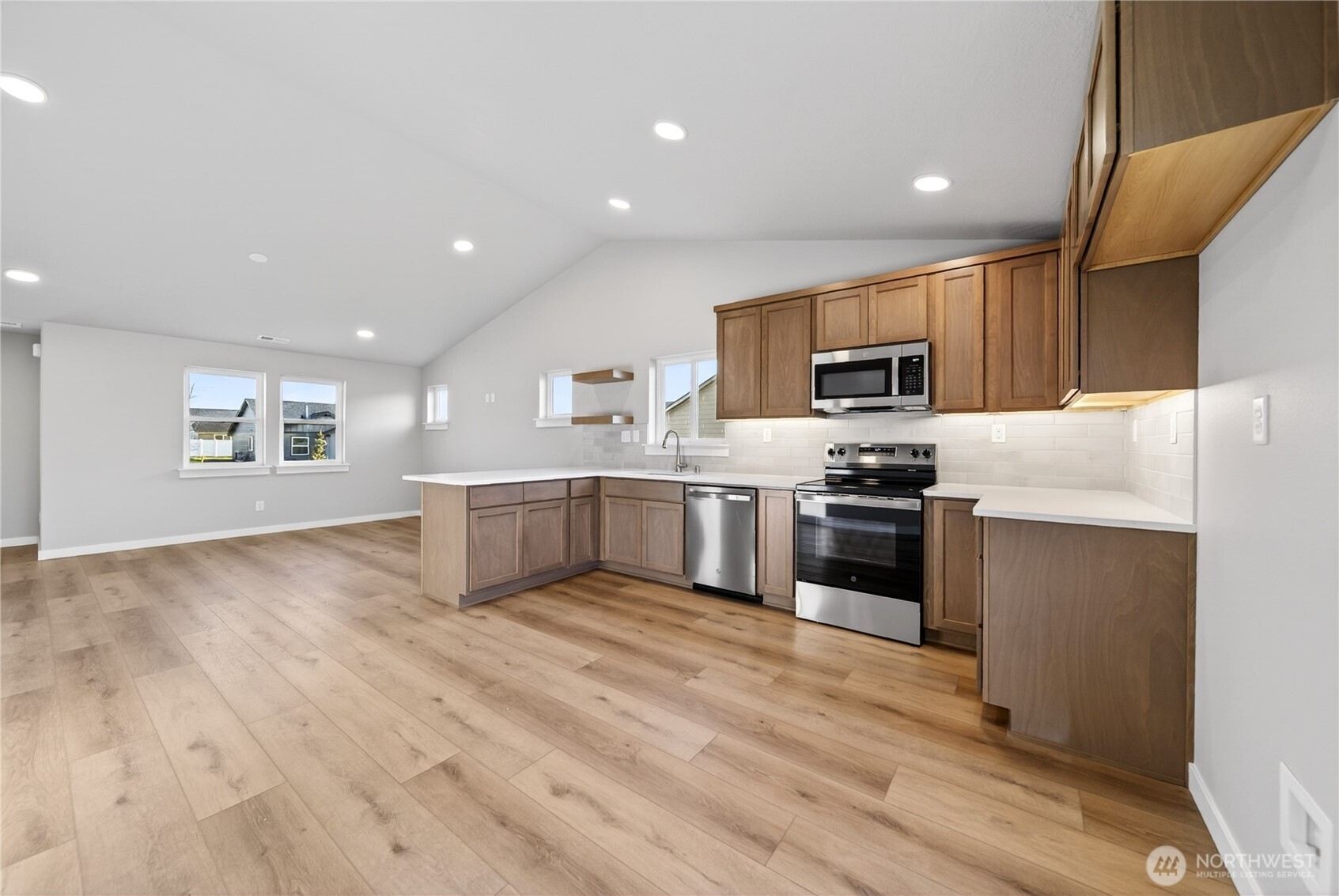 4332 W Sand Hill St , Moses Lake, WA 98837
