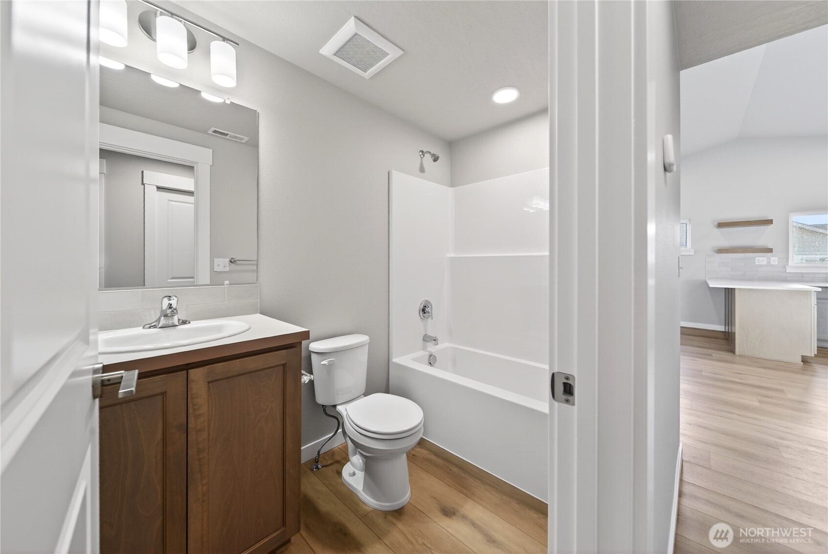 4332 W Sand Hill St , Moses Lake, WA 98837