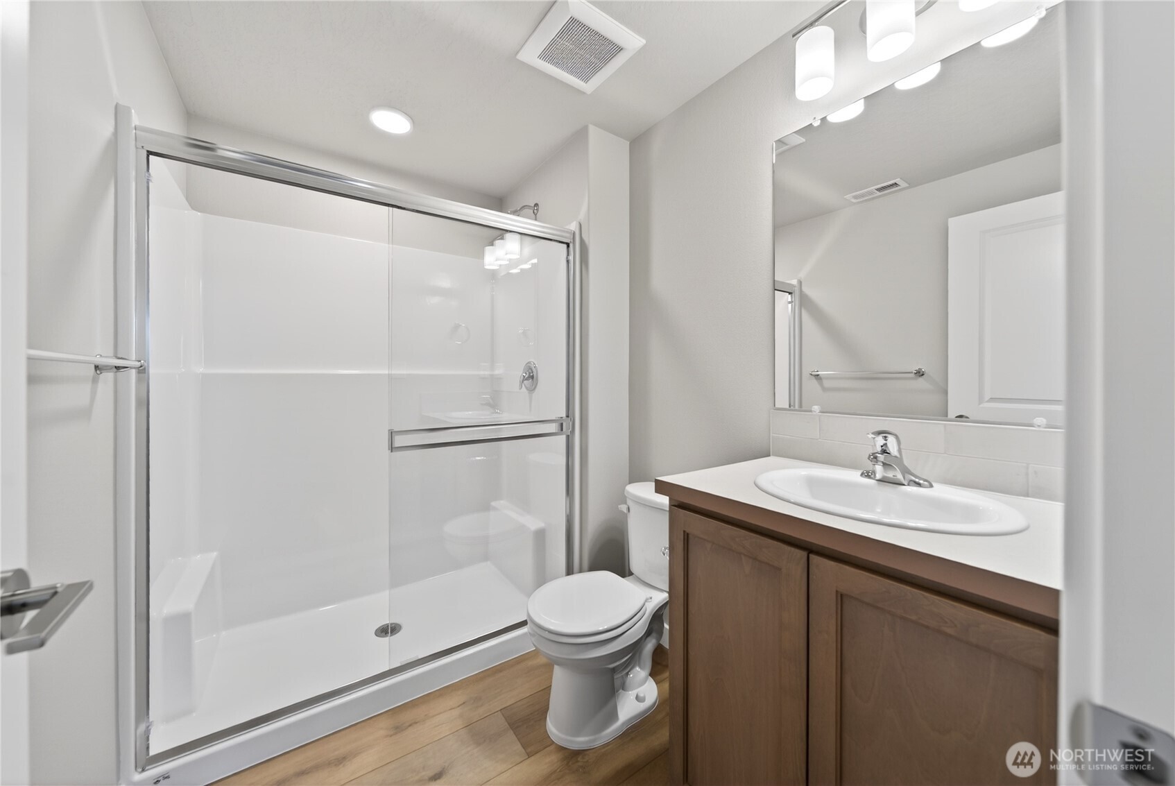 4332 W Sand Hill St , Moses Lake, WA 98837