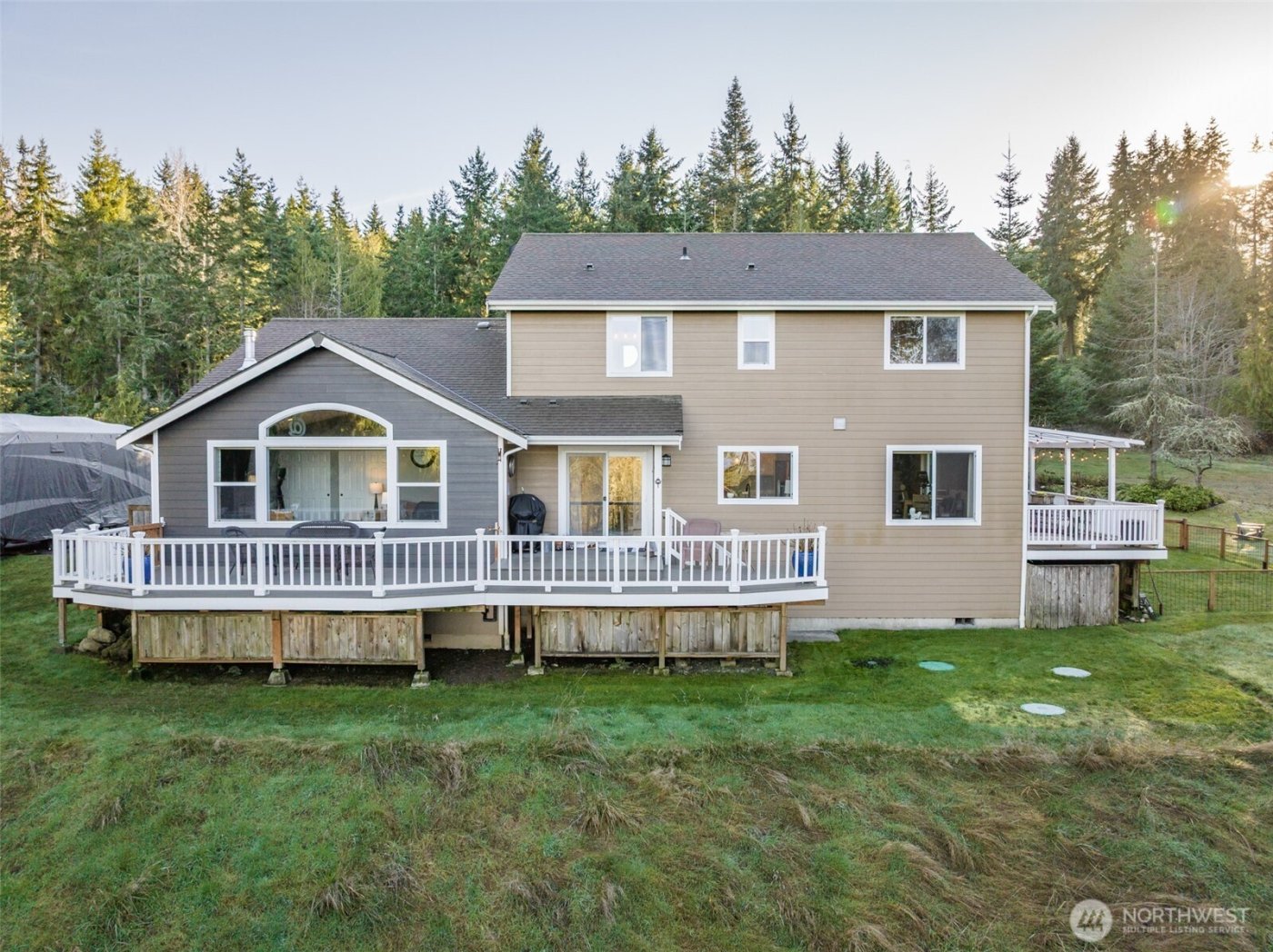 1063 Tamarack Lane , Port Angeles, WA 98362