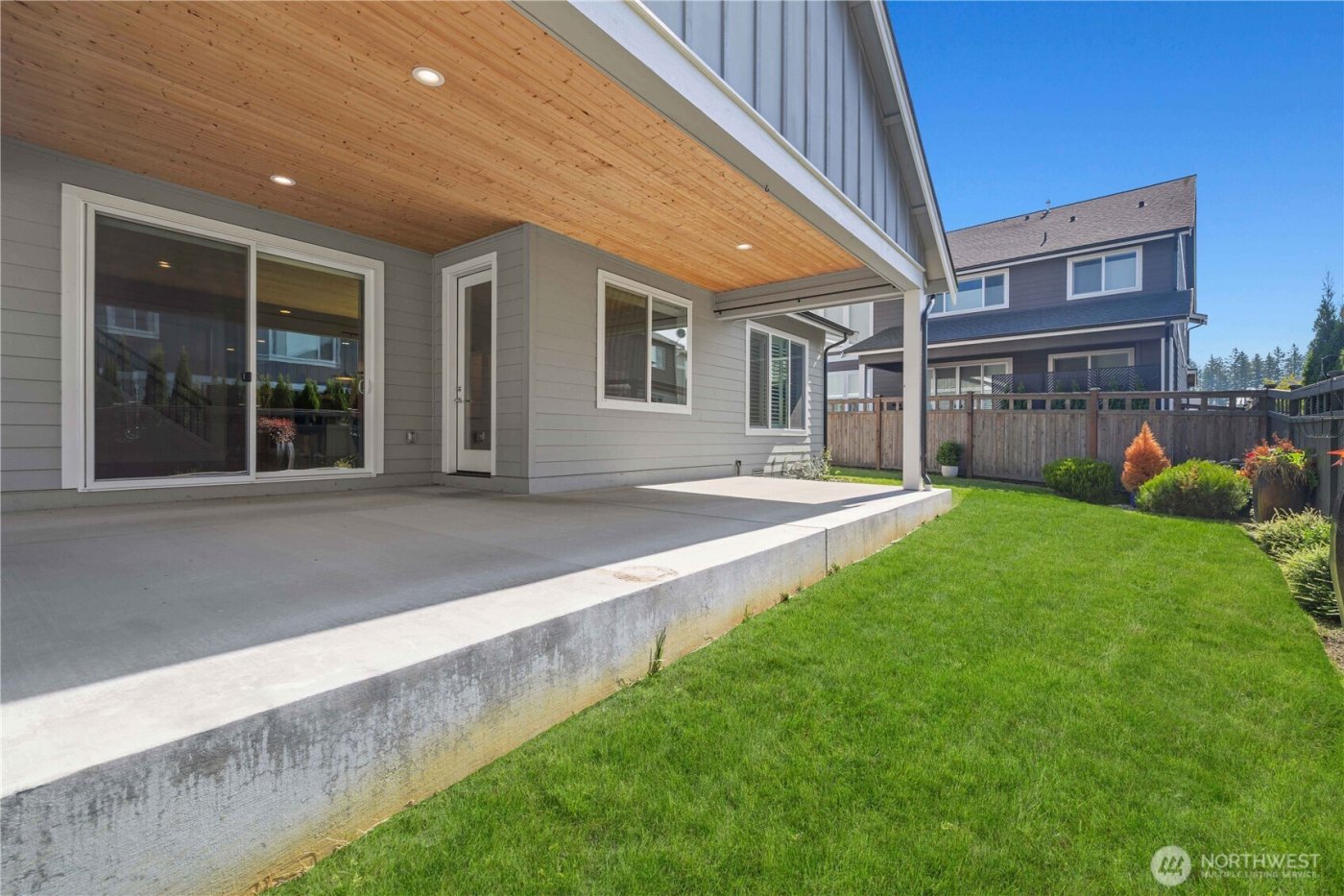 22867 SE Cherry Street , Black Diamond, WA 98010