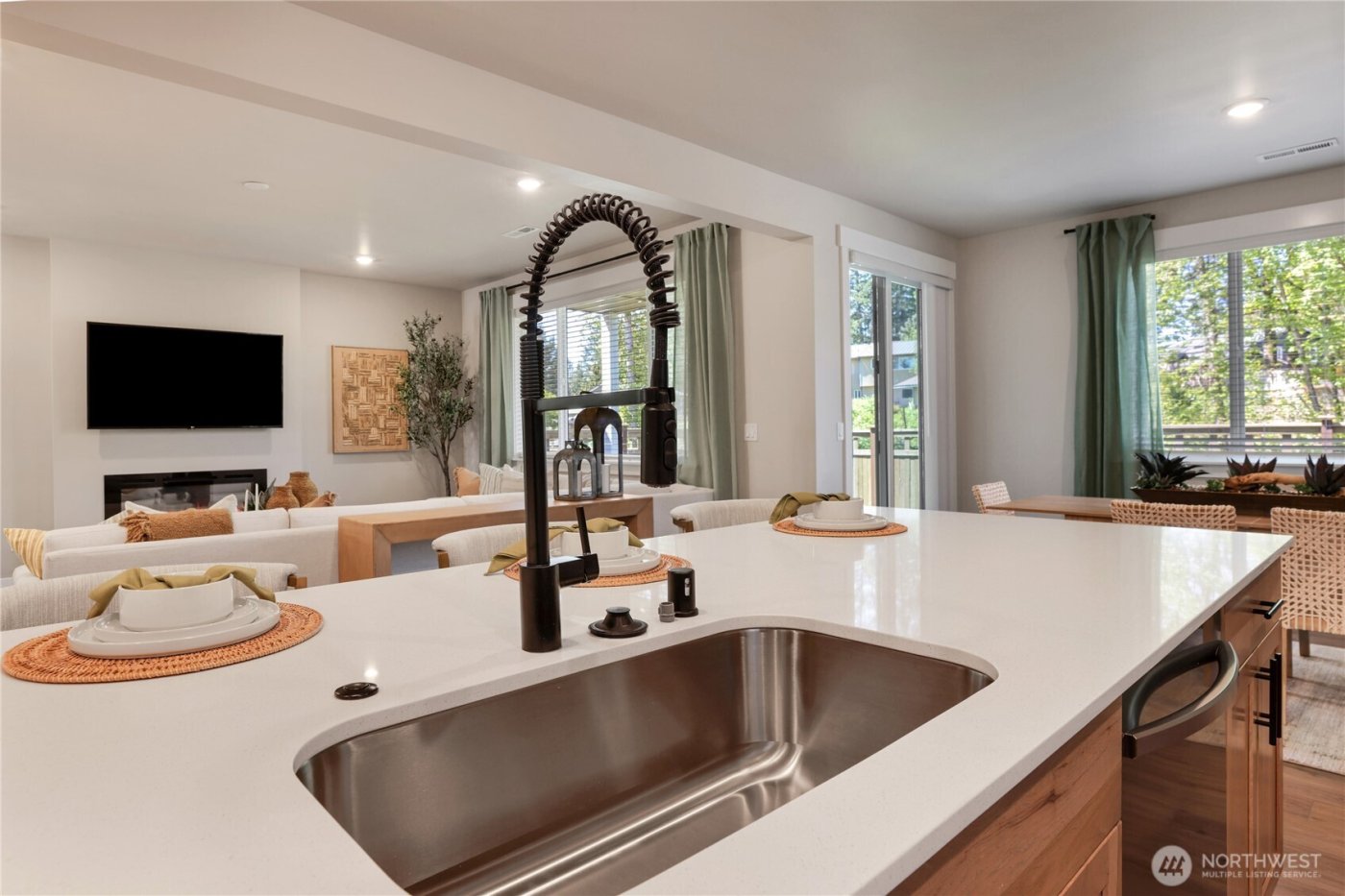 32219 Myrtle Avenue SE, Black Diamond, WA 98010