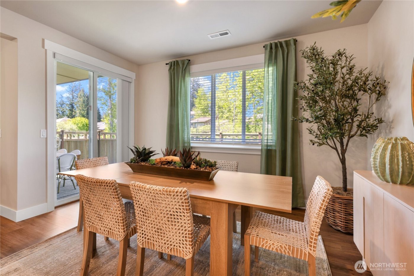 32219 Myrtle Avenue SE, Black Diamond, WA 98010