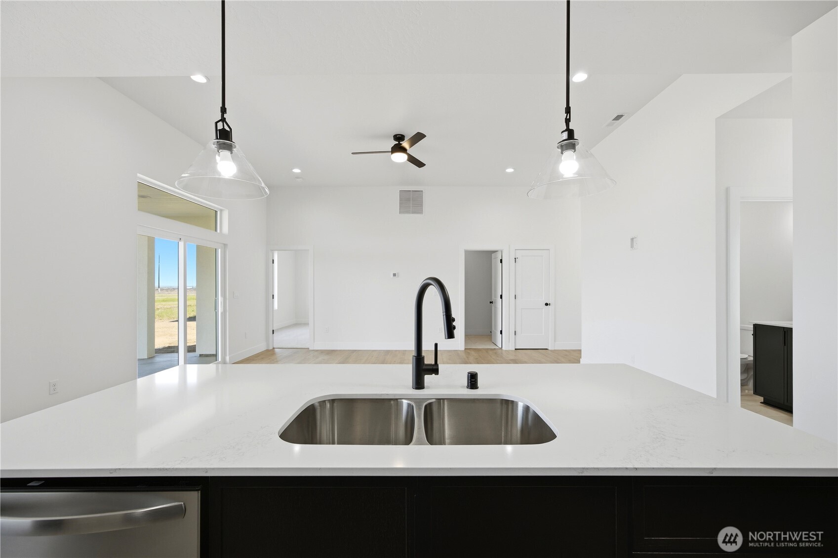 1134 E Mt Hood Street , Othello, WA 99344