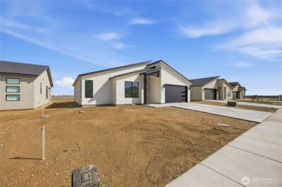 1134 E Mt Hood Street , Othello, WA 99344 - Photo 9