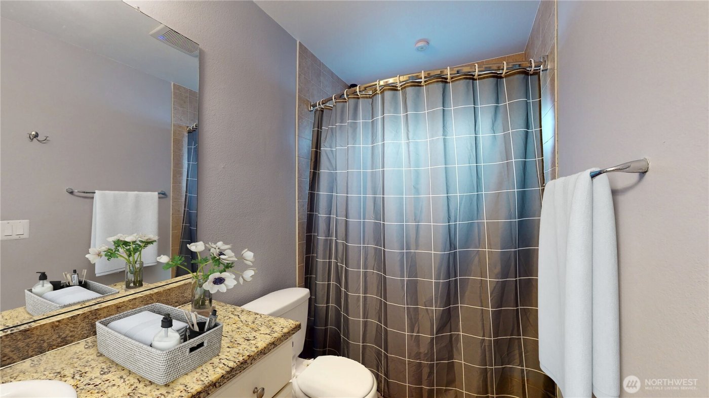 2609 S 272nd Street #33, Kent, WA 98032