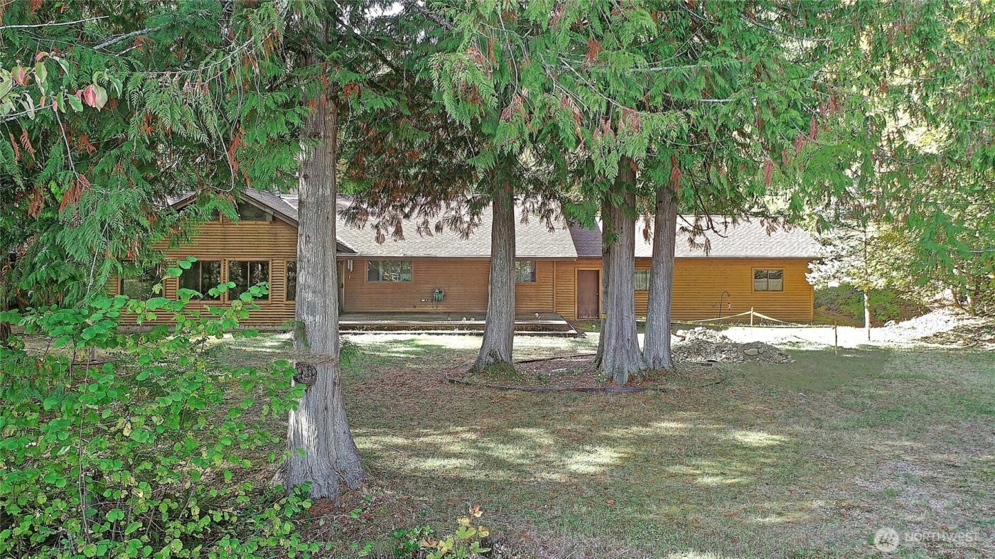 45249 North Brooks Road , Concrete, WA 98327