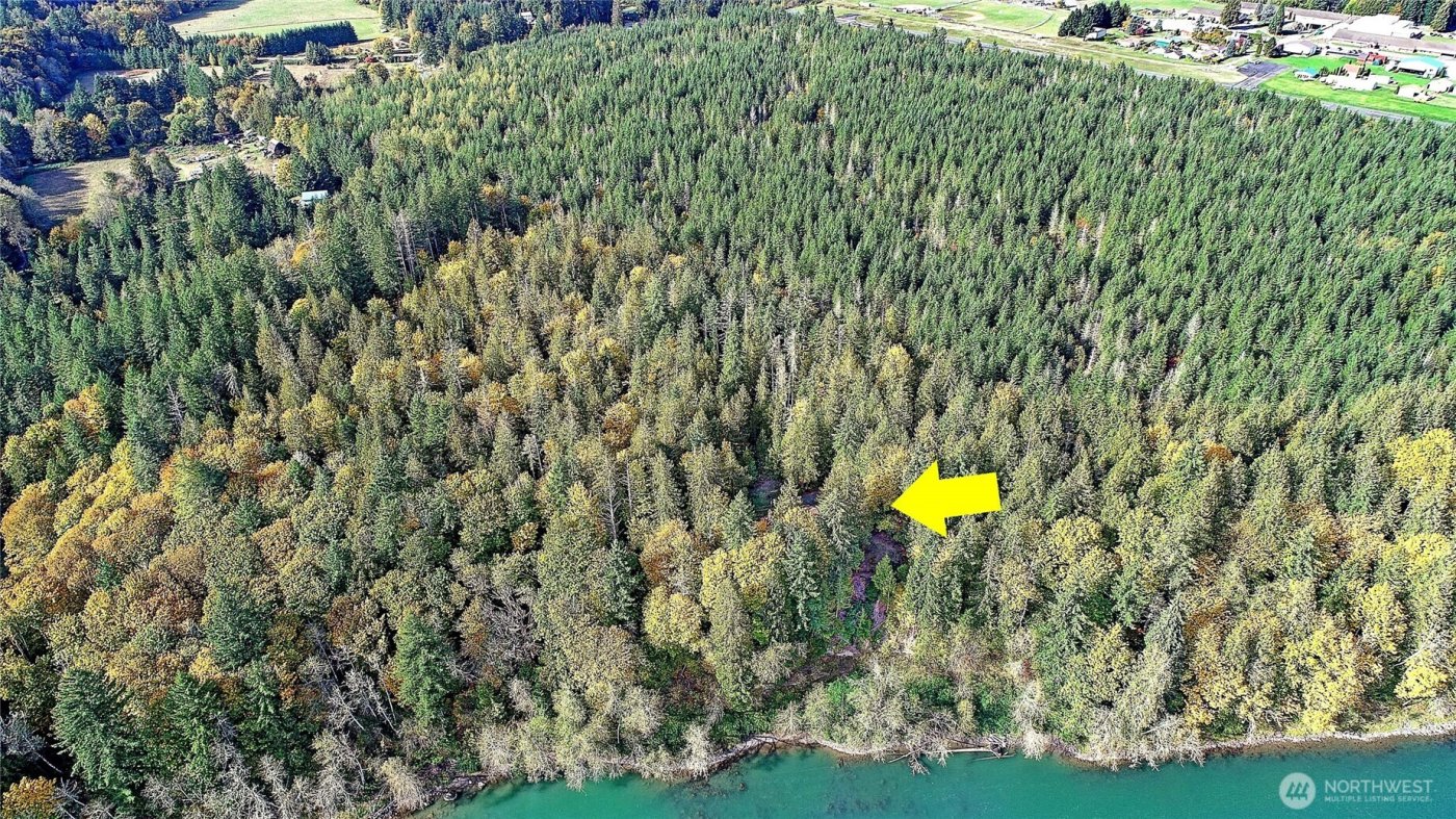 45249 North Brooks Road , Concrete, WA 98327