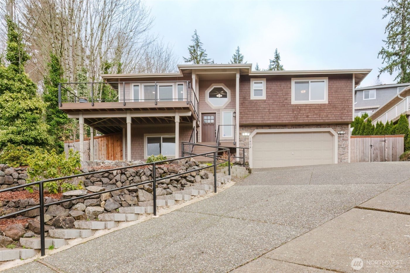1404 Eastlake Drive , Bremerton, WA 98312