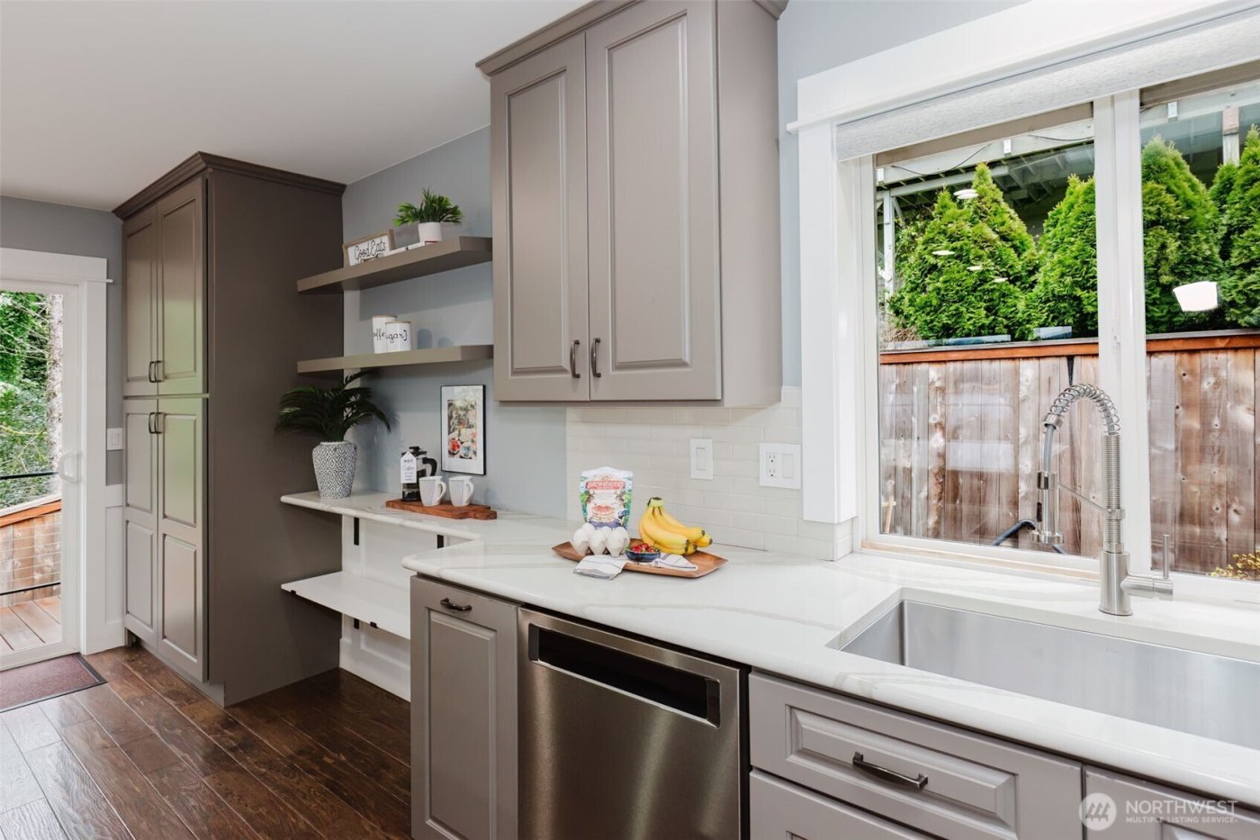 1404 Eastlake Drive , Bremerton, WA 98312