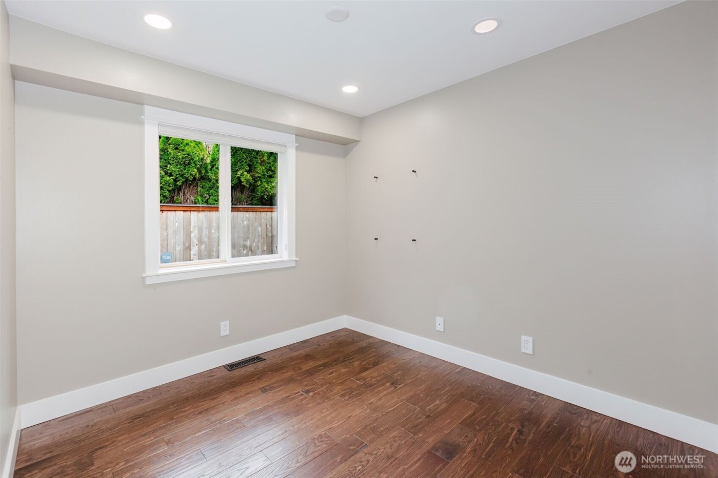 1404 Eastlake Drive , Bremerton, WA 98312