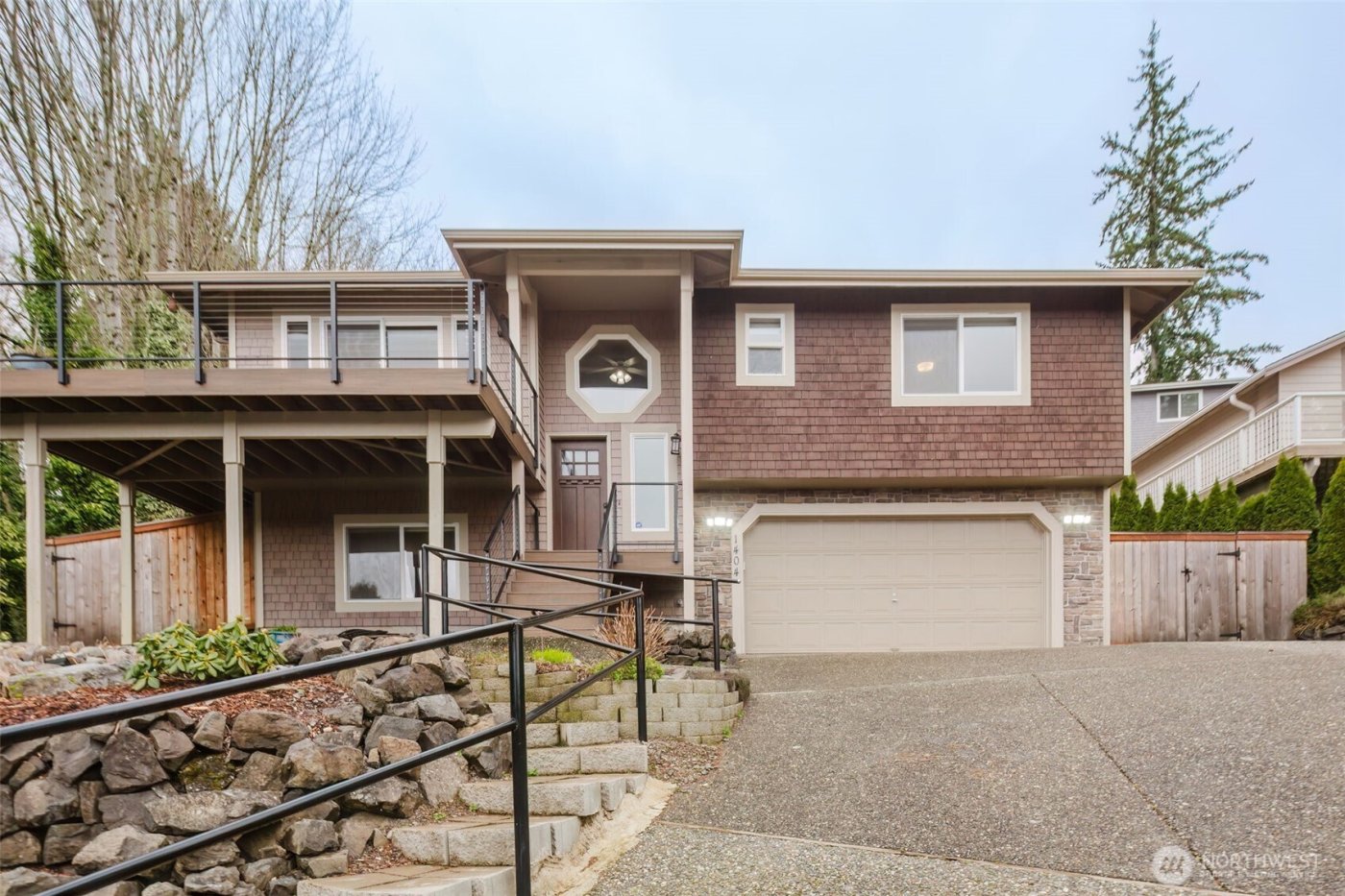 1404 Eastlake Drive , Bremerton, WA 98312