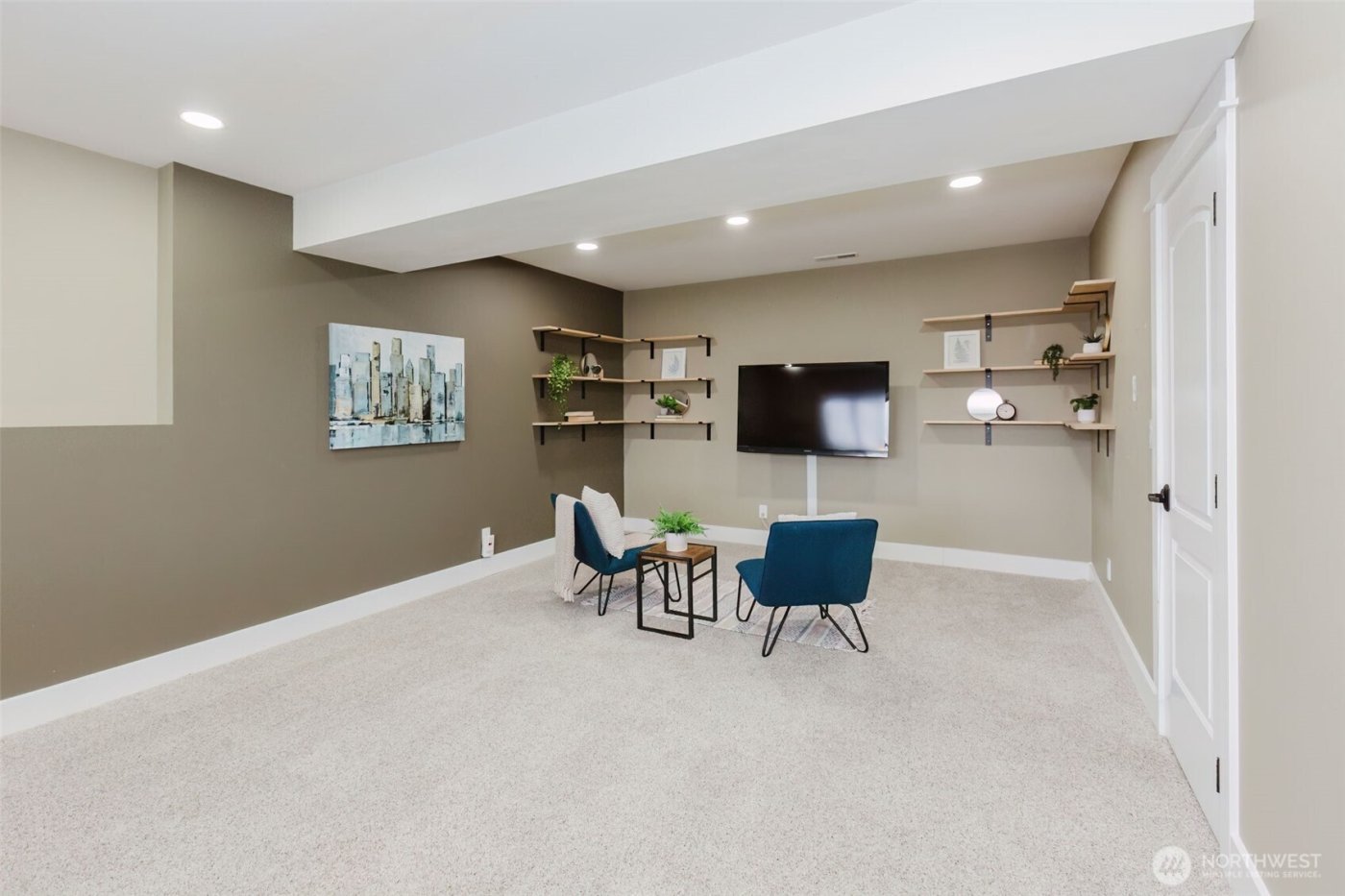 1404 Eastlake Drive , Bremerton, WA 98312