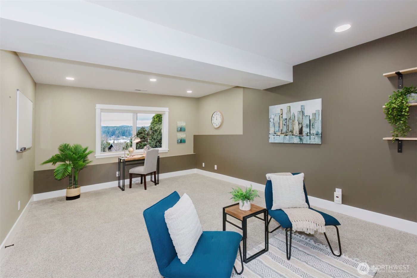 1404 Eastlake Drive , Bremerton, WA 98312