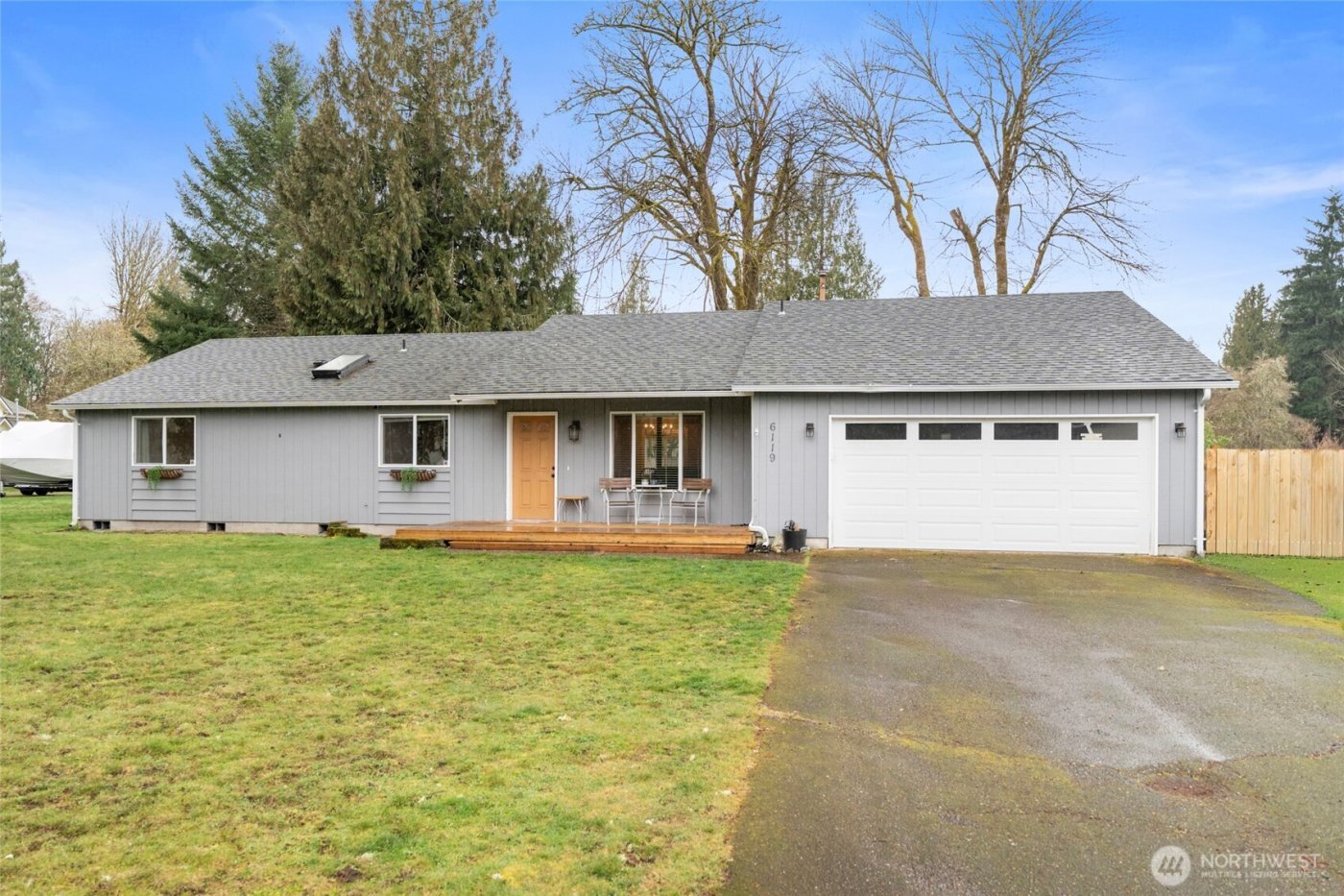 6119 Winnwood Loop SE, Olympia, WA 98513