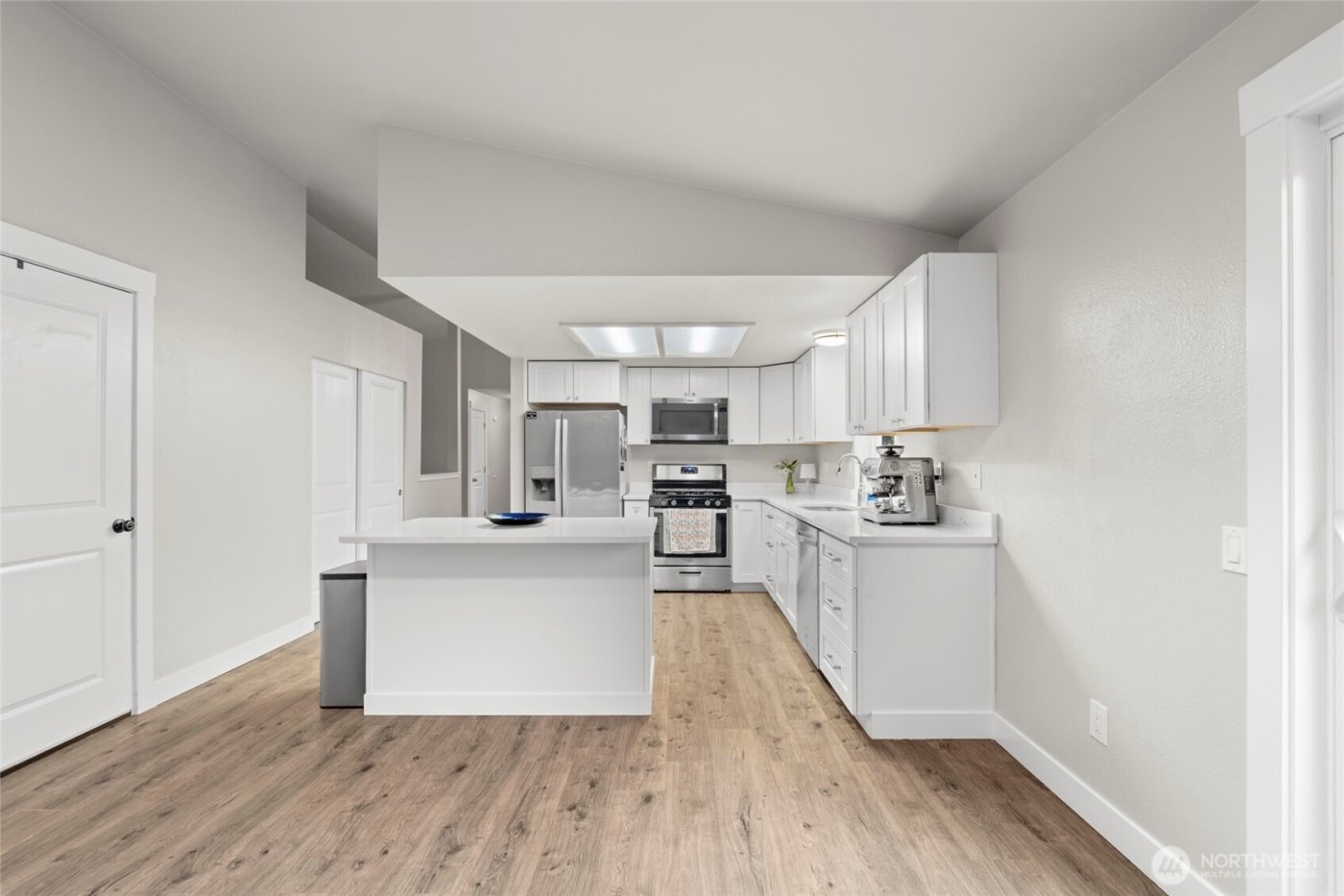 6119 Winnwood Loop SE, Olympia, WA 98513