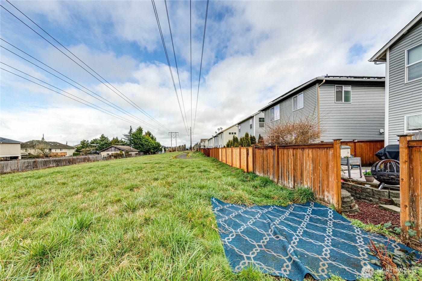 1112 81st Drive SE, Lake Stevens, WA 98258-3192