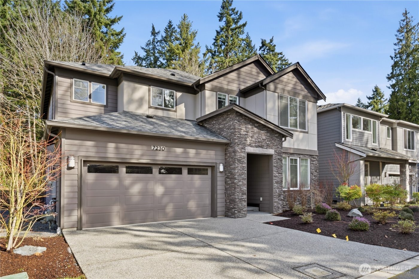 7230 NE 129th St , Kirkland, WA 98034
