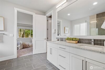 7230 NE 129th St , Kirkland, WA 98034 - Photo 24