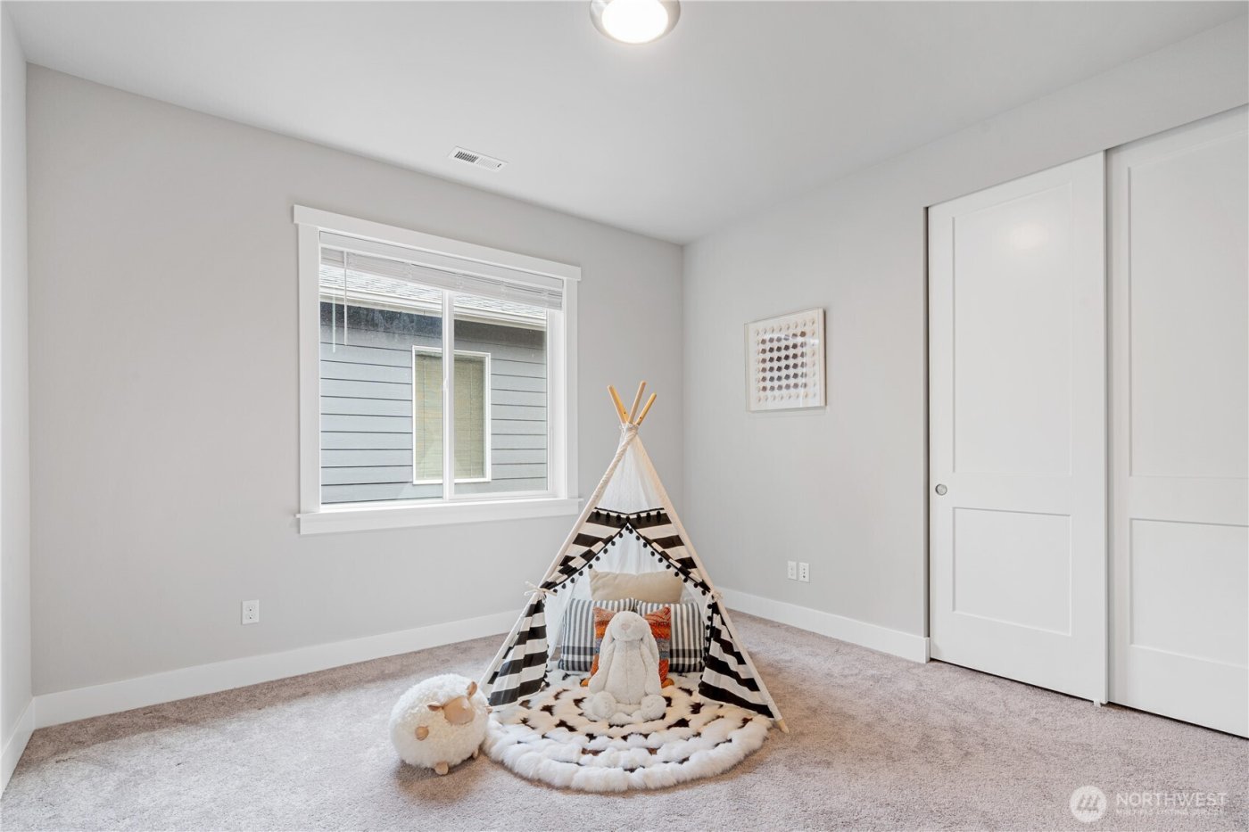 7230 NE 129th St , Kirkland, WA 98034