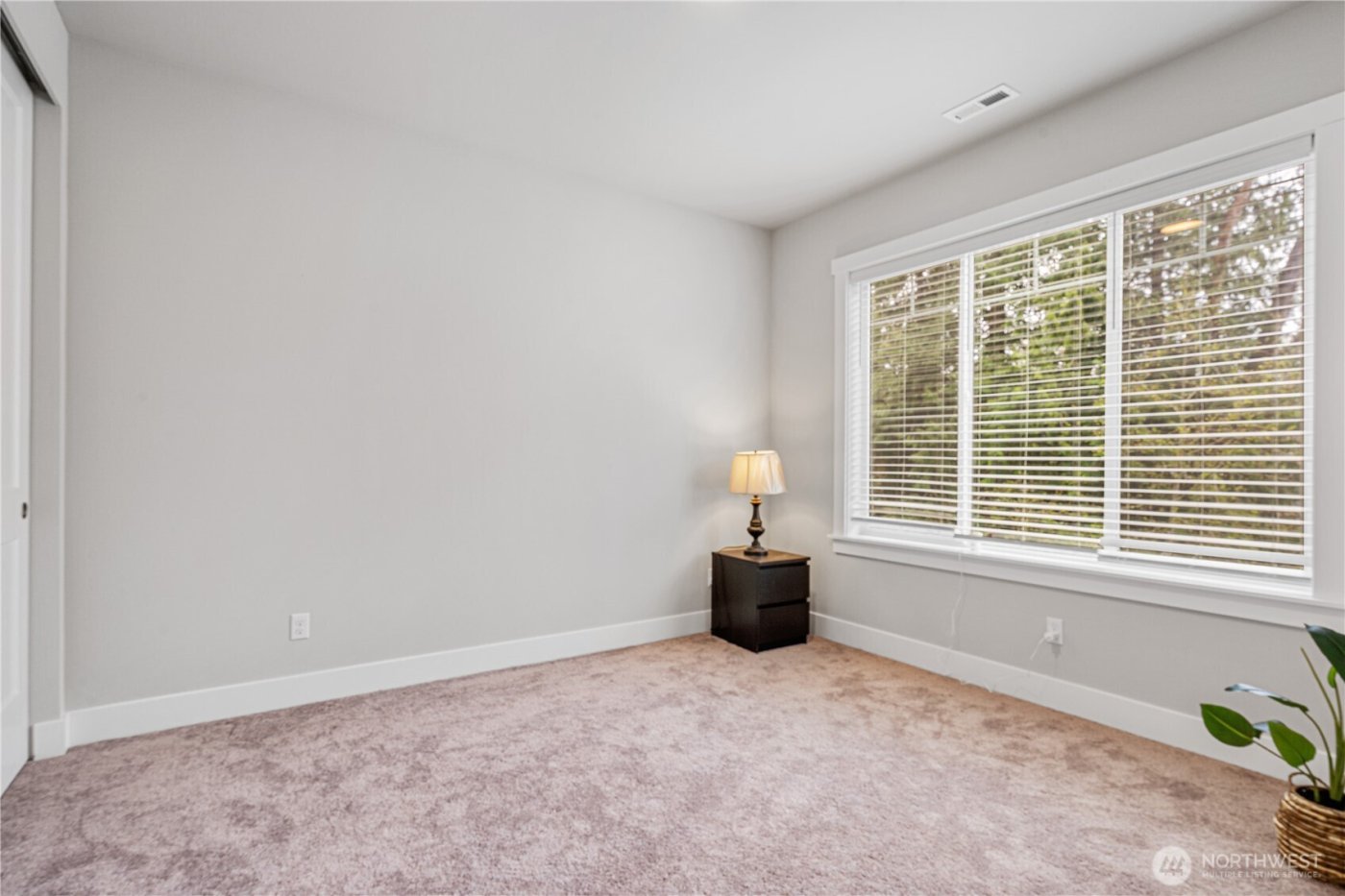 7230 NE 129th St , Kirkland, WA 98034