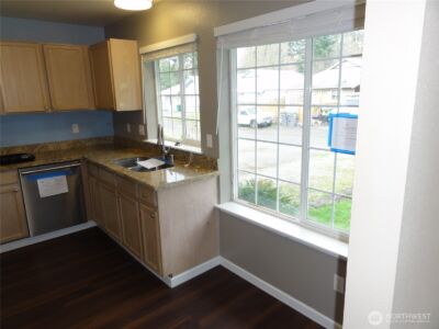 511 Forest Park Street , Port Orchard, WA 98366 - Photo 3