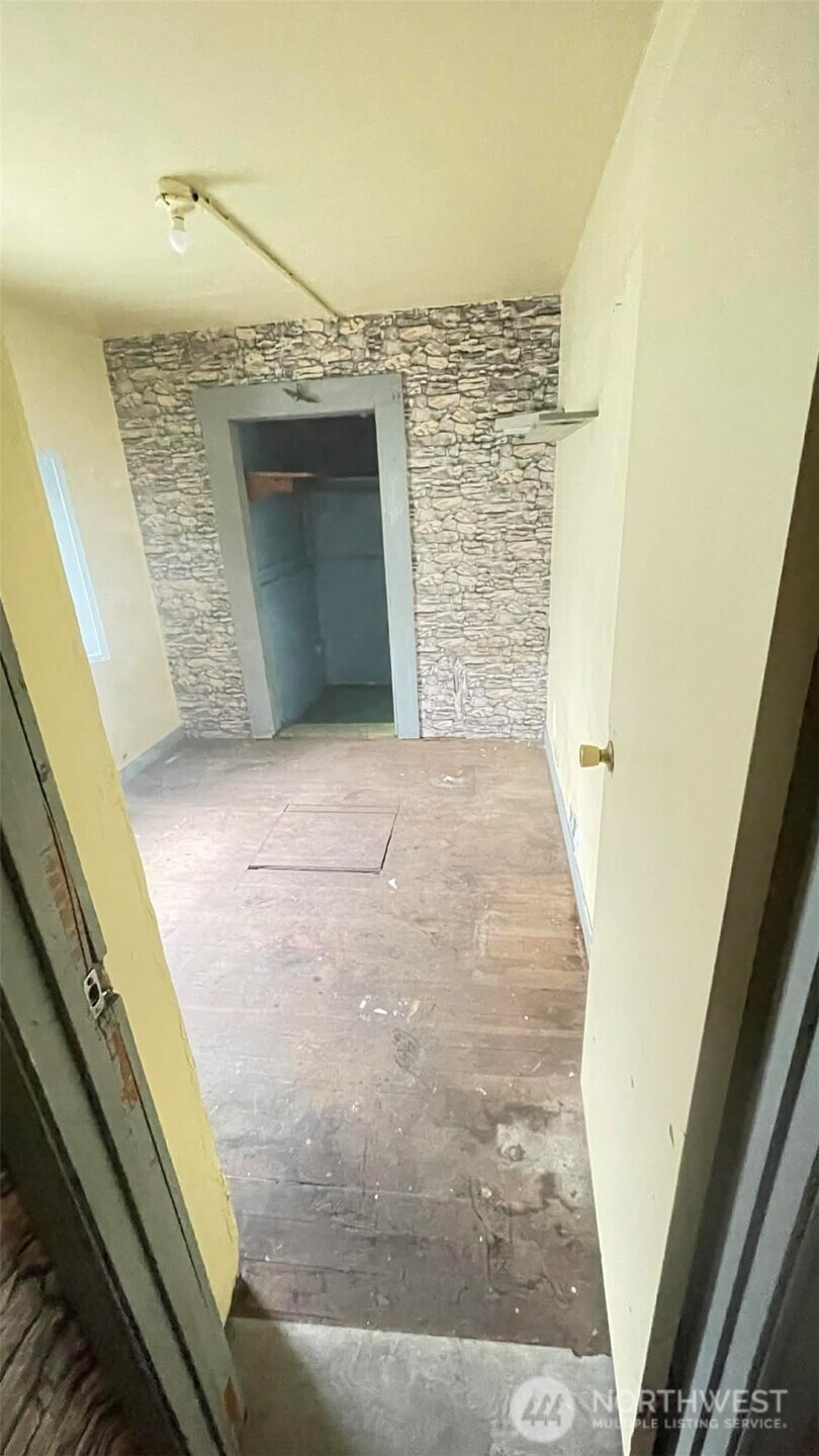 131 17 Avenue , Longview, WA 98632