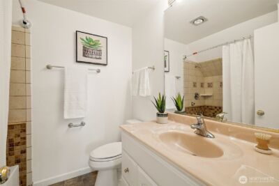 10602 NE 60th Street , Kirkland, WA 98033 - Photo 26