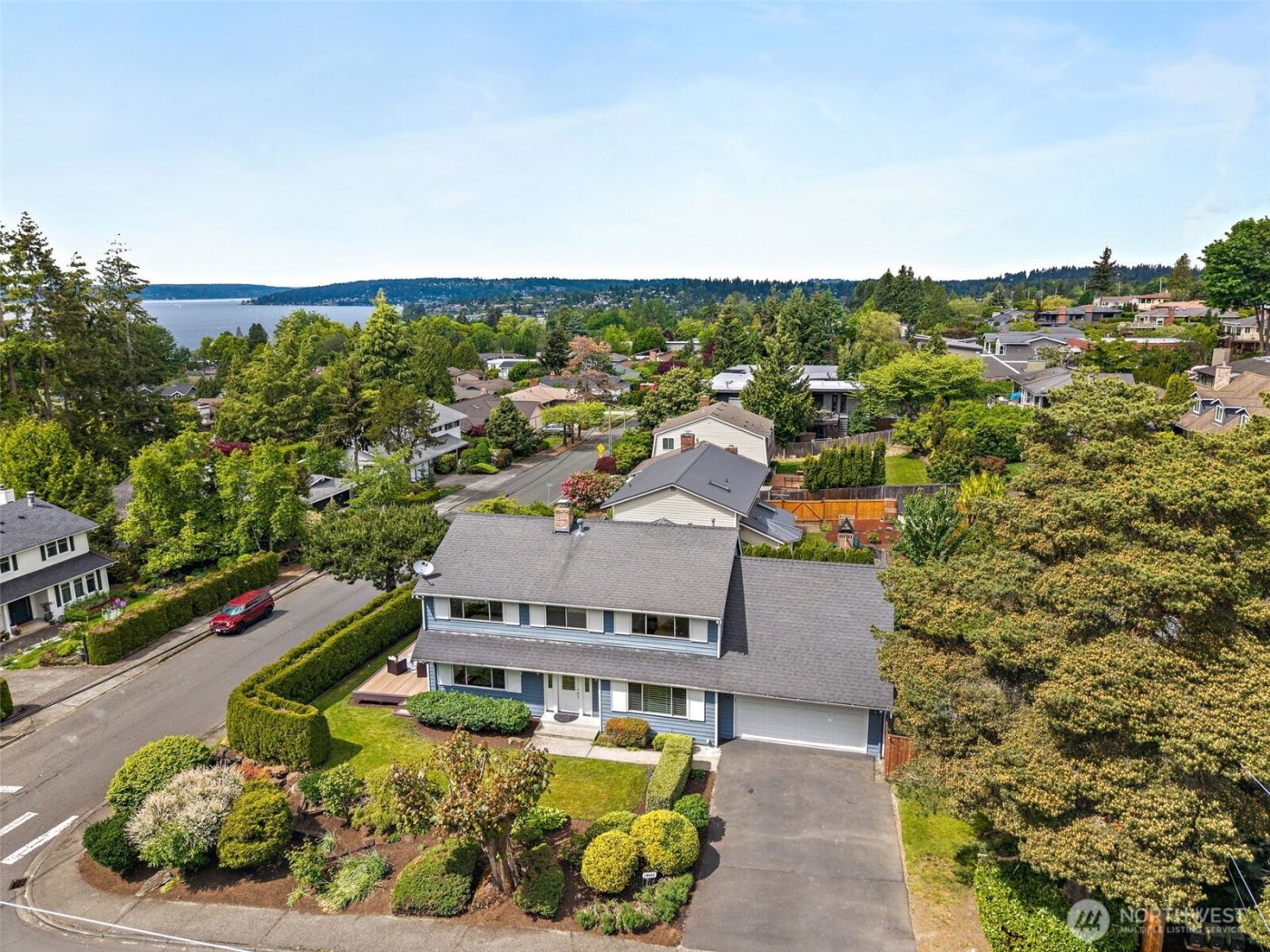 10602 NE 60th Street , Kirkland, WA 98033