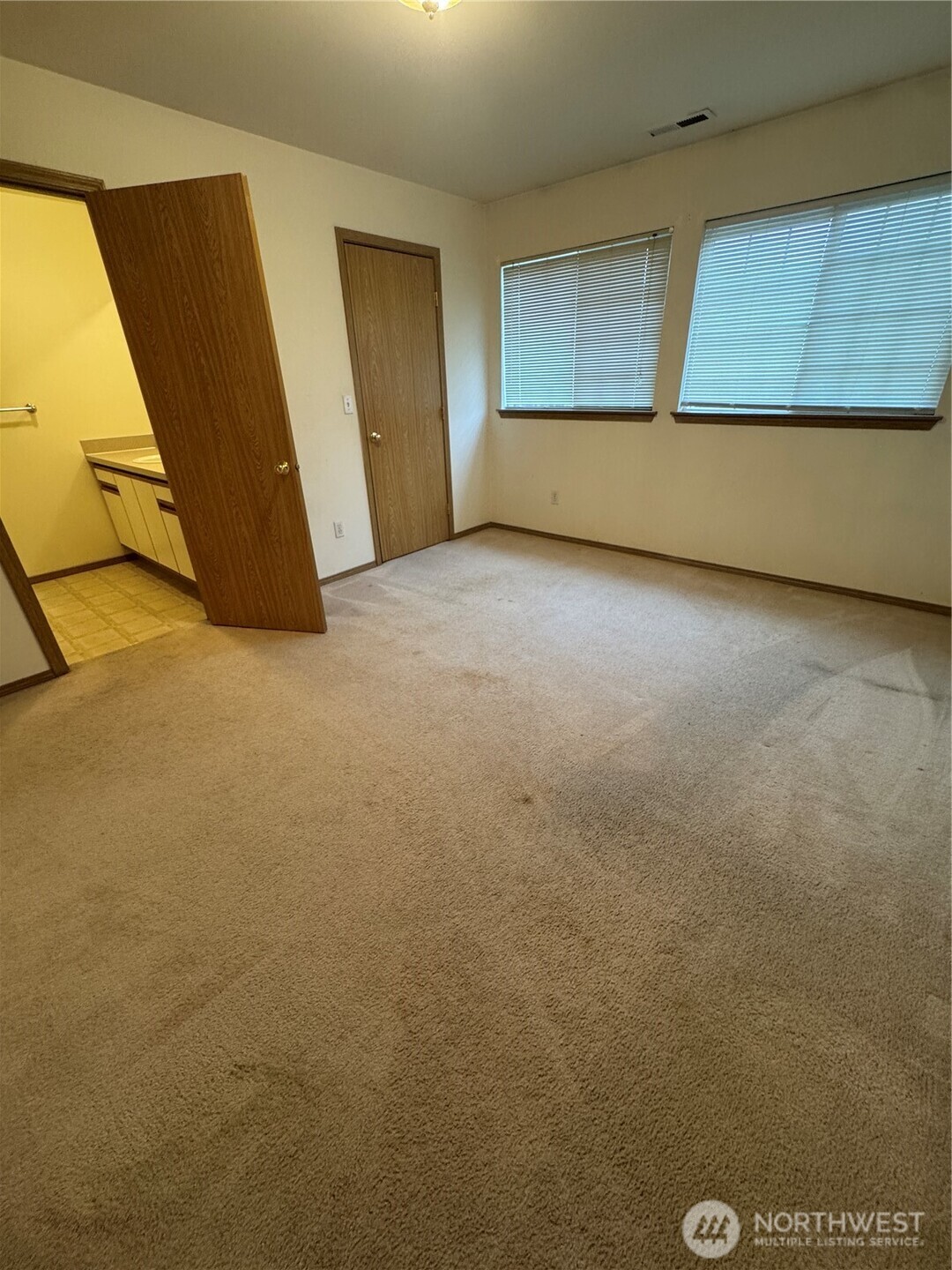 4825 43rd Lane SE, Lacey, WA 98503