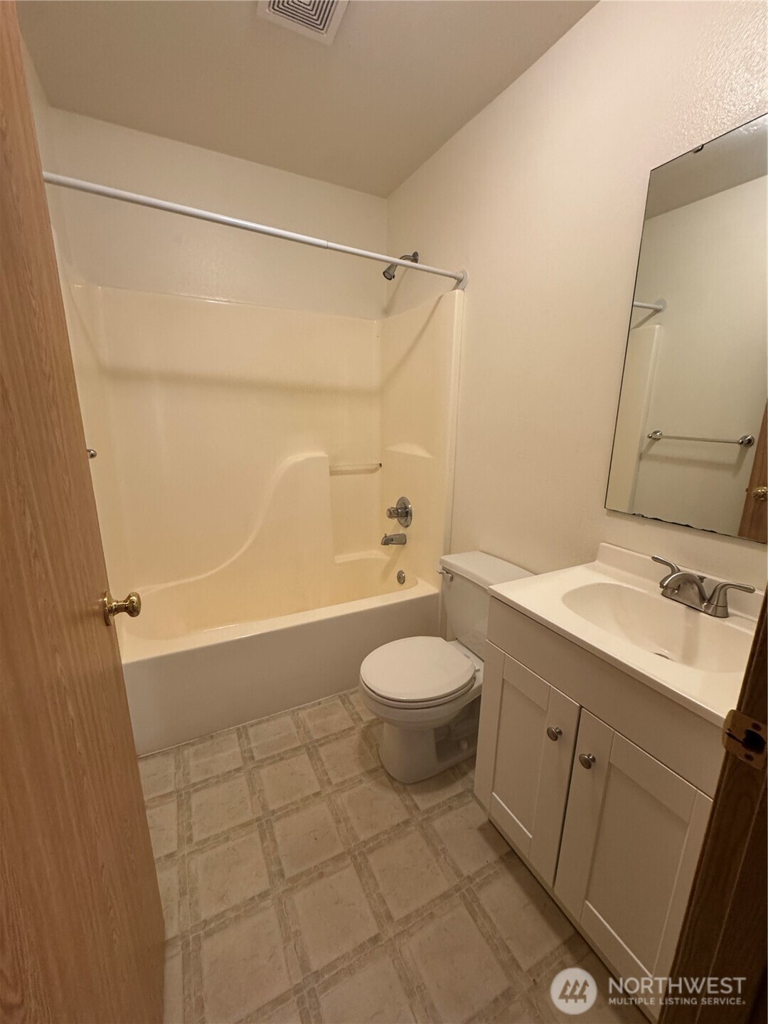 4825 43rd Lane SE, Lacey, WA 98503