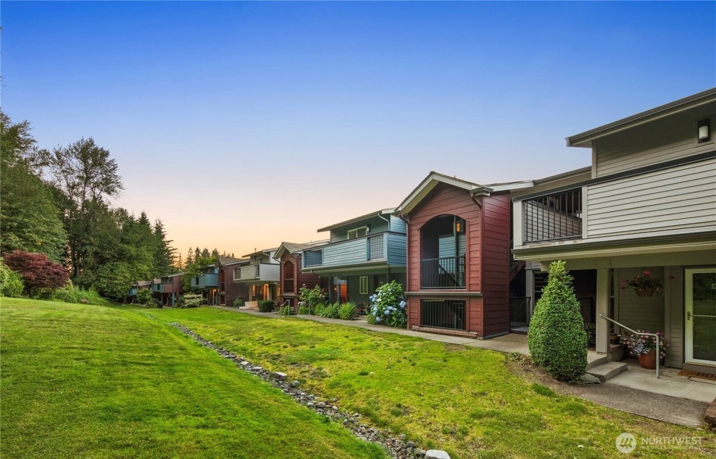 15711 Waynita NE #H301, Bothell, WA 98011
