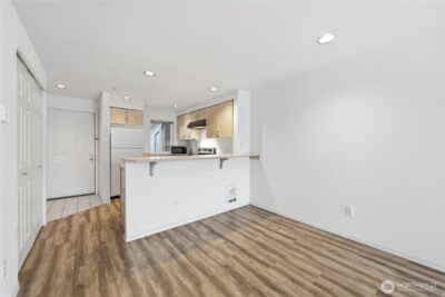15711 Waynita NE #H301, Bothell, WA 98011 - Photo 8