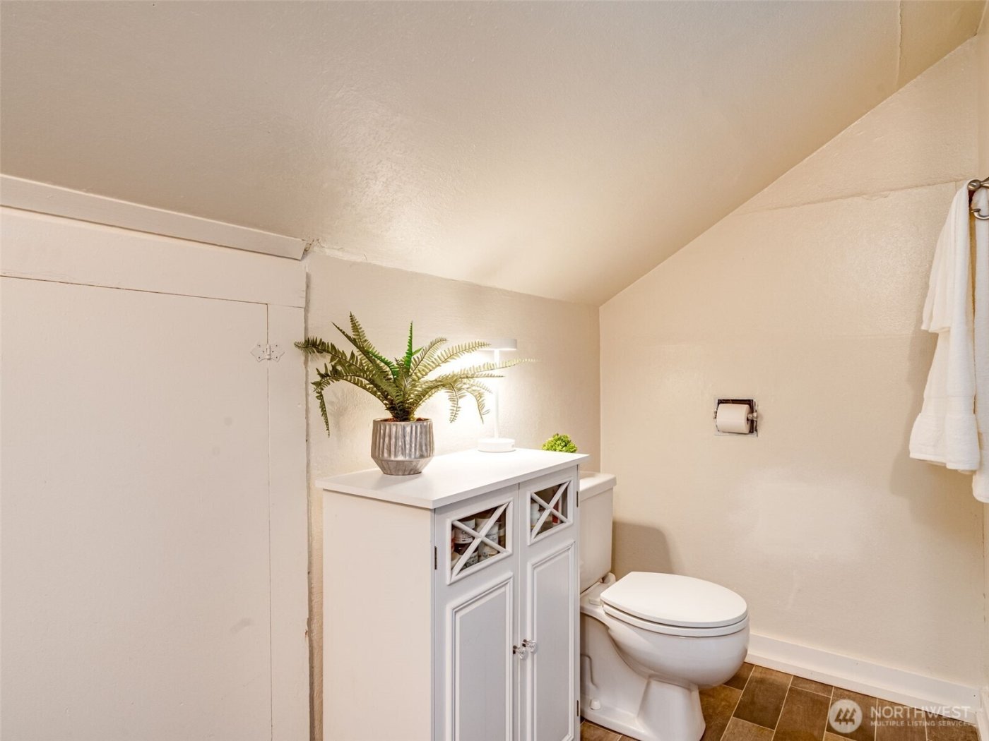 1510 S Kinnear Street , Kelso, WA 98626