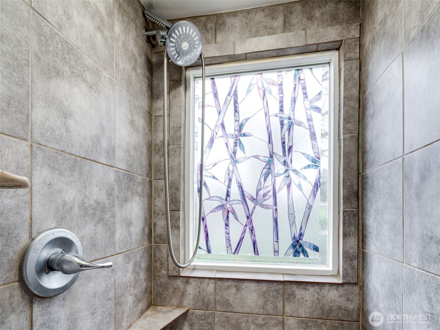 1510 S Kinnear Street , Kelso, WA 98626