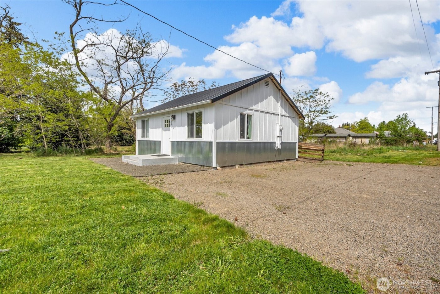 108 Centre Street S, Rainier, WA 98576