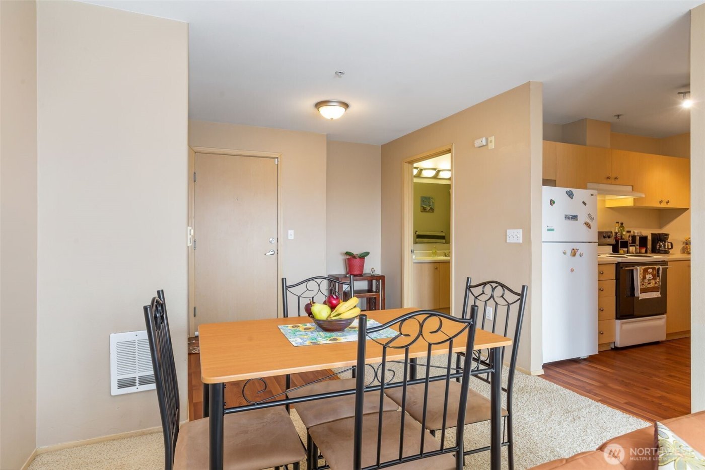 2818 Grand Avenue #B603, Everett, WA 98201