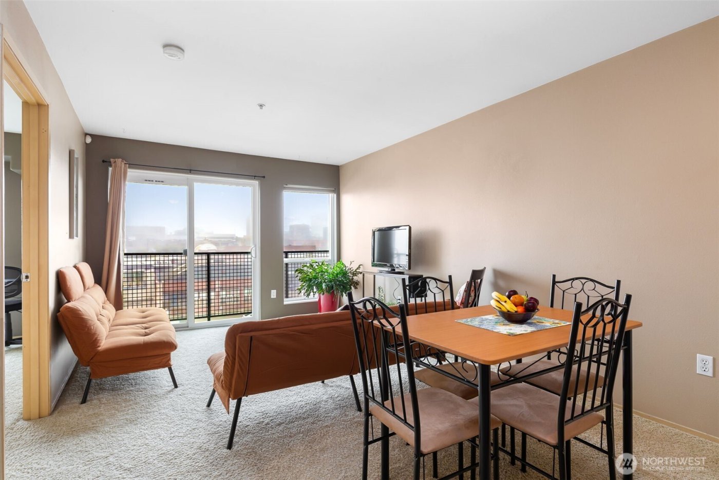 2818 Grand Avenue #B603, Everett, WA 98201