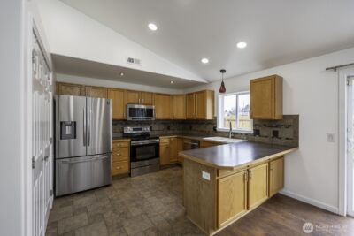 1401 S Hamilton Road , Moses Lake, WA 98837 - Photo 13