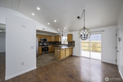 1401 S Hamilton Road , Moses Lake, WA 98837 - Photo 16