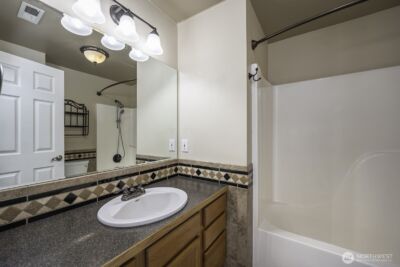 1401 S Hamilton Road , Moses Lake, WA 98837 - Photo 20