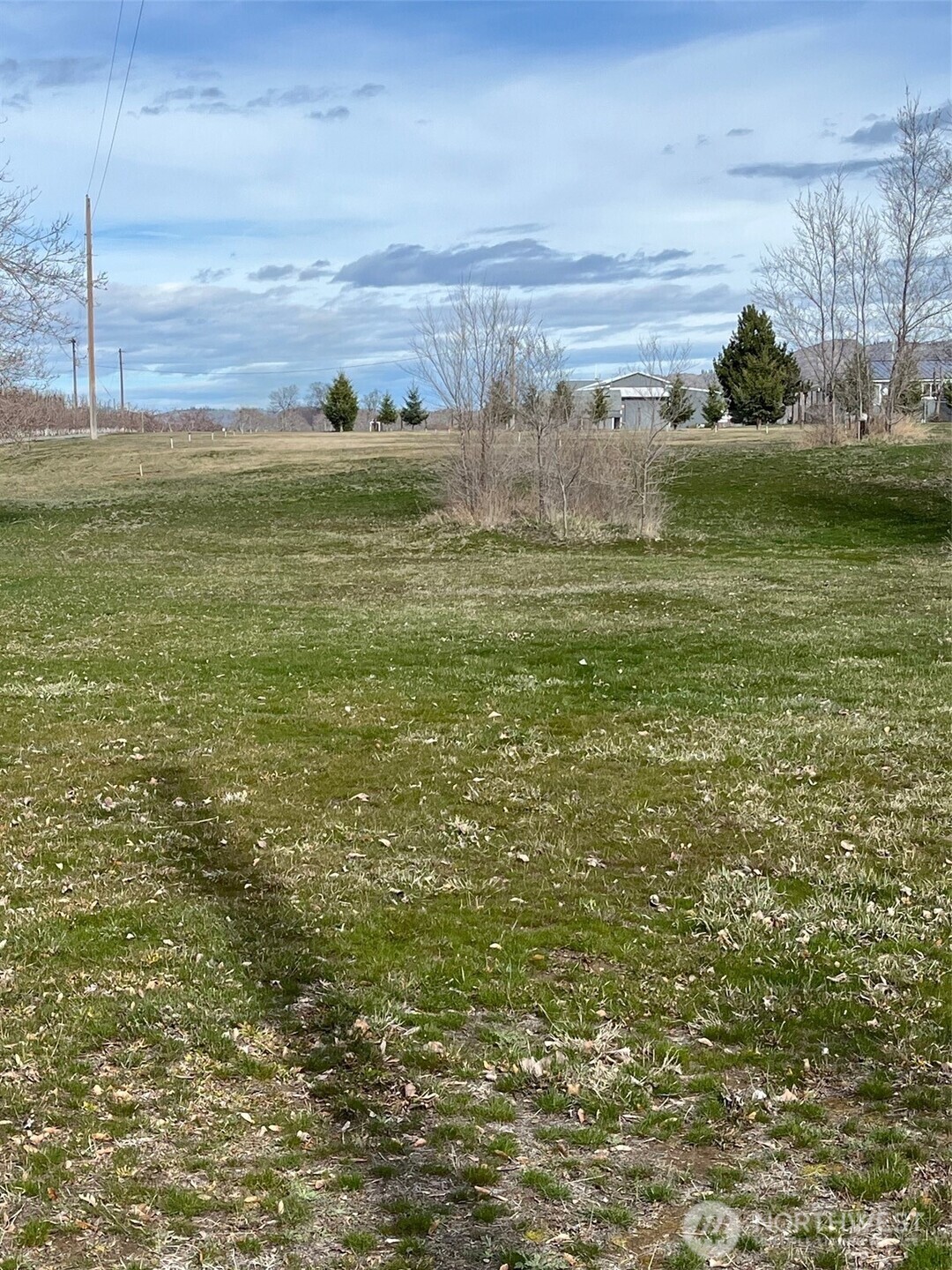 50 Cherokee Road , Omak, WA 98841