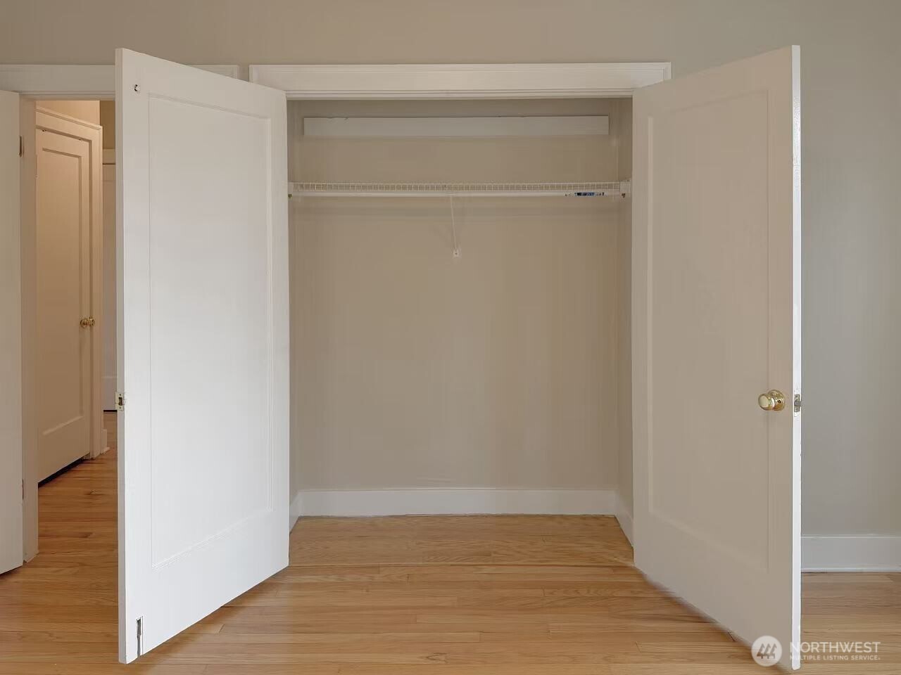 901 NE 43rd Street #201, Seattle, WA 98105