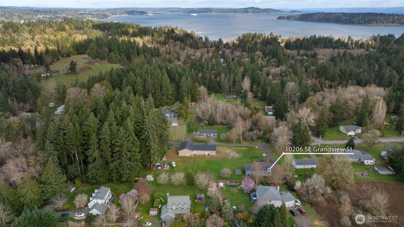 10206 SE Grandview Street , Port Orchard, WA 98366