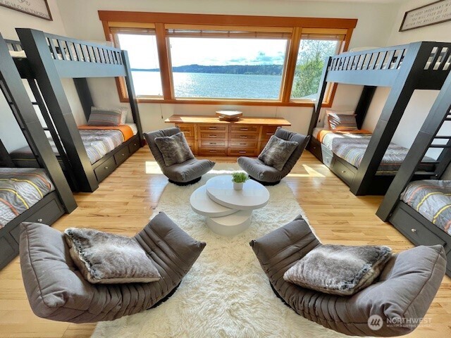 19253 E State Route 106 , Belfair, WA 98528