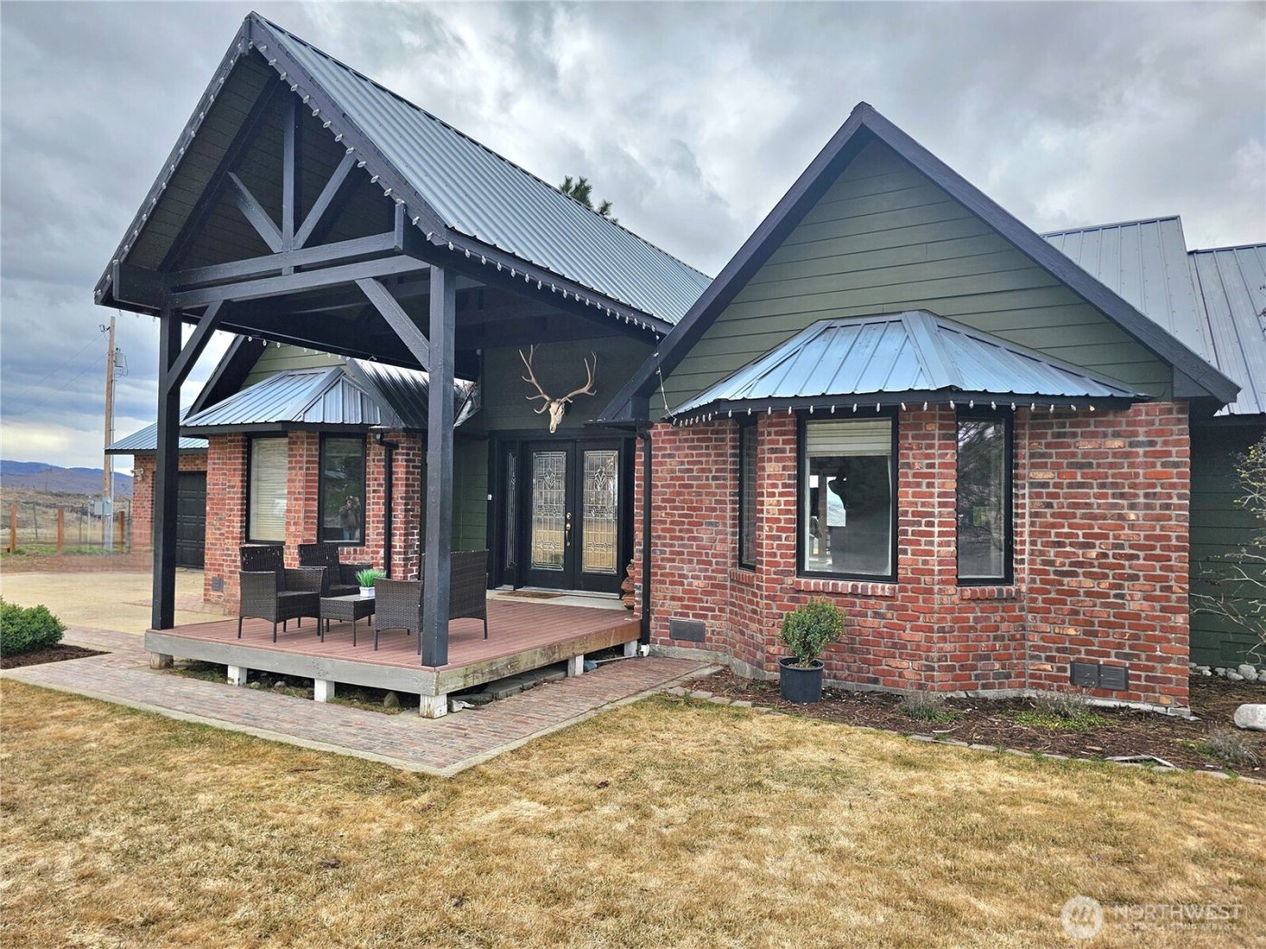 711 Havillah Road , Tonasket, WA 98855