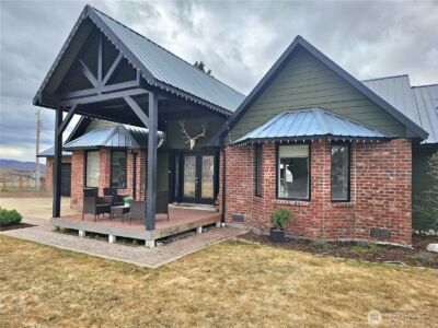 711 Havillah Road , Tonasket, WA 98855
