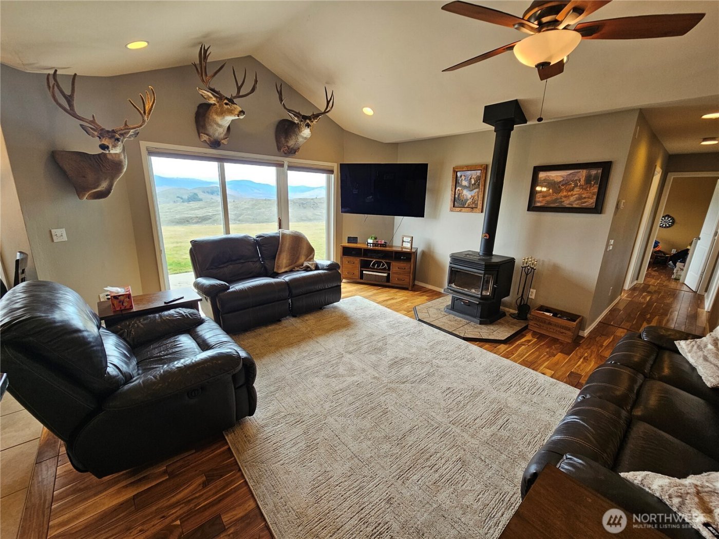 711 Havillah Road , Tonasket, WA 98855